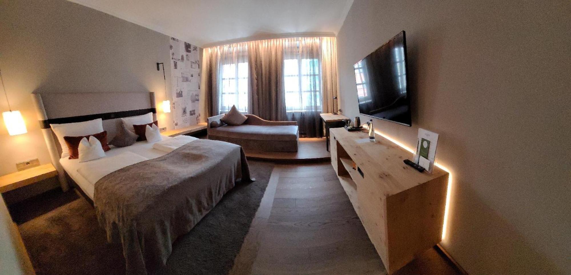 Hotel Goldene Sonne Landshut Eksteriør billede
