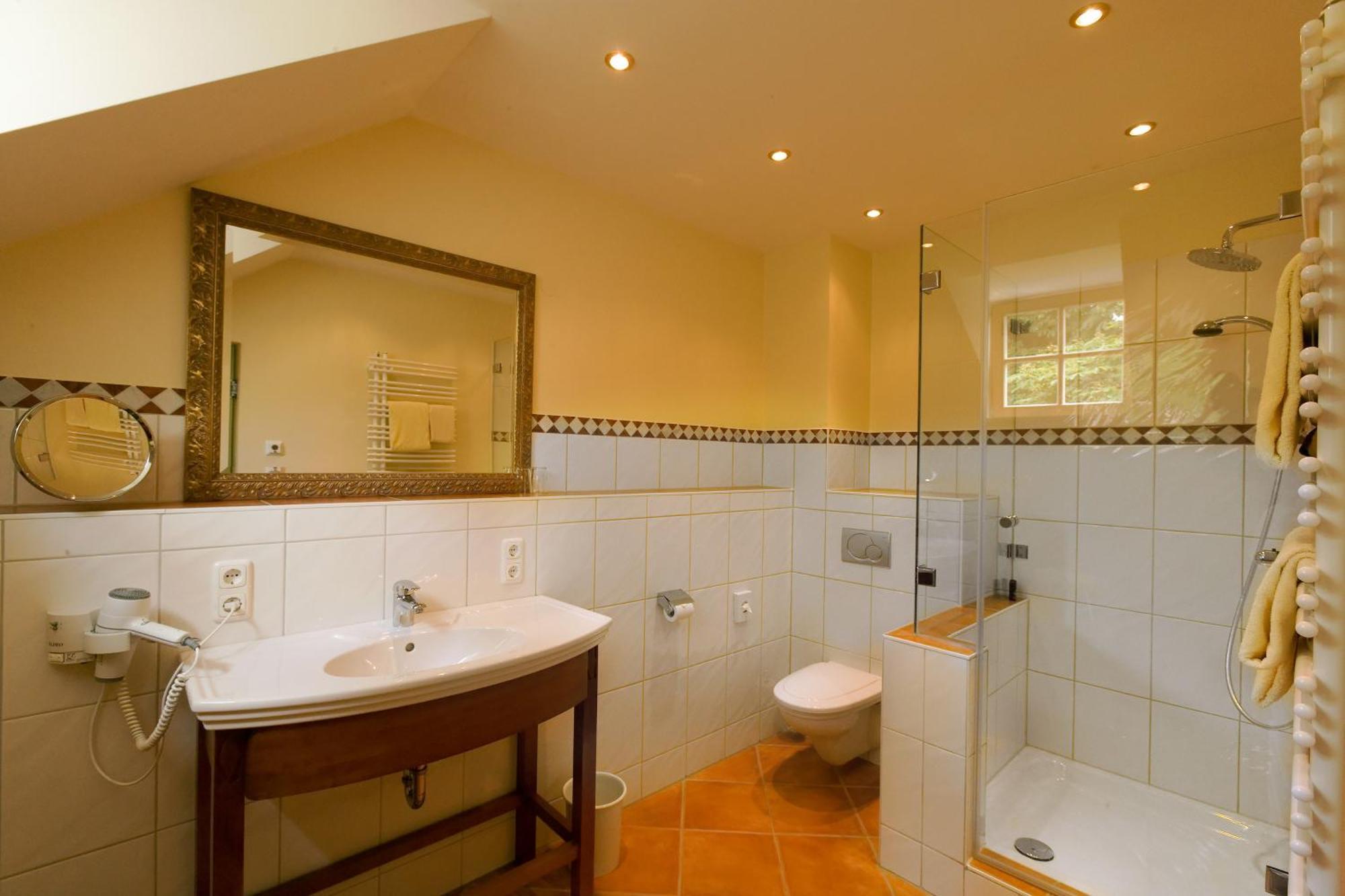 Hotel Goldene Sonne Landshut Eksteriør billede