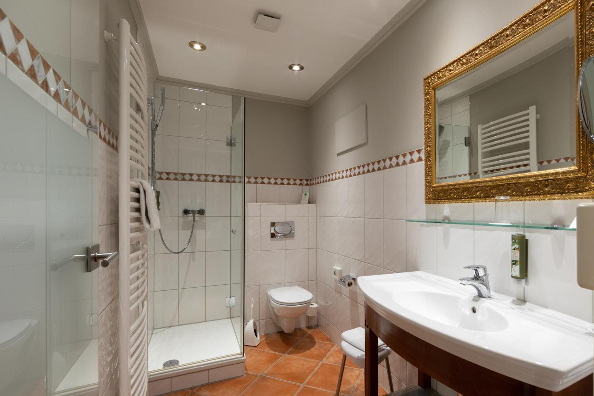 Hotel Goldene Sonne Landshut Eksteriør billede